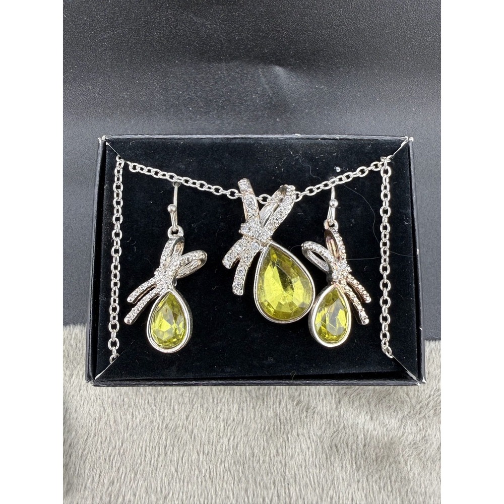 Estate Jewelry Set Silver Yellow Rhinestone Bow Teardrop 20"